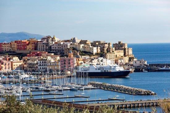 Casa Vacanza Pozzuoli Apartment Luaran gambar