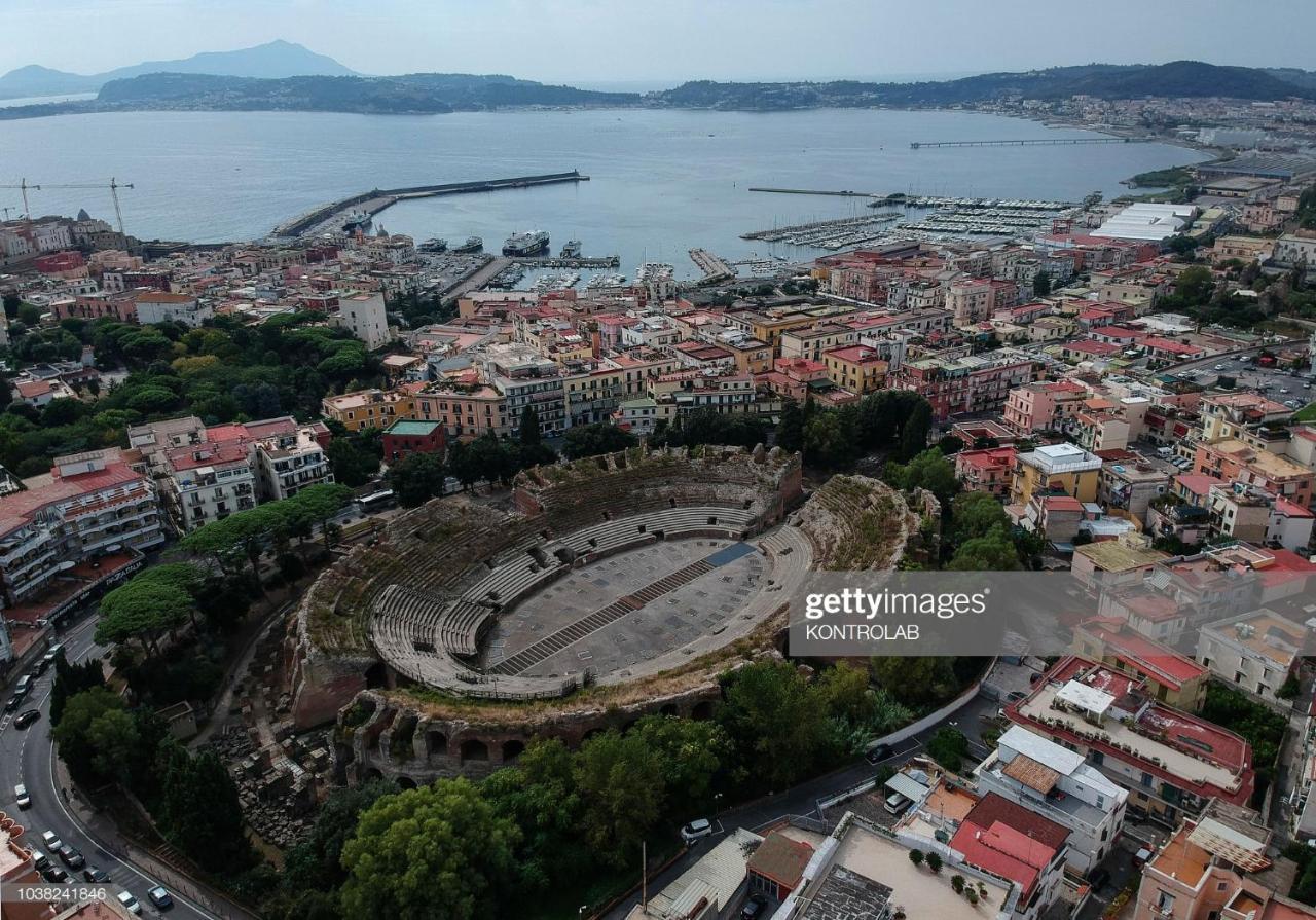 Casa Vacanza Pozzuoli Apartment Luaran gambar