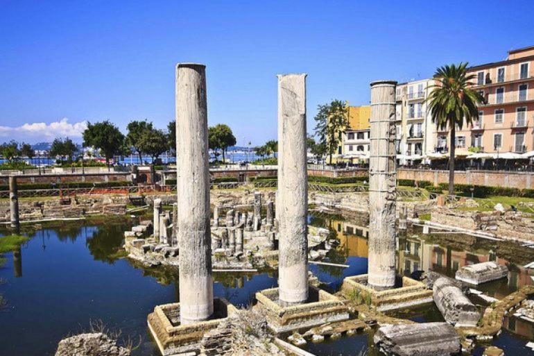 Casa Vacanza Pozzuoli Apartment Luaran gambar
