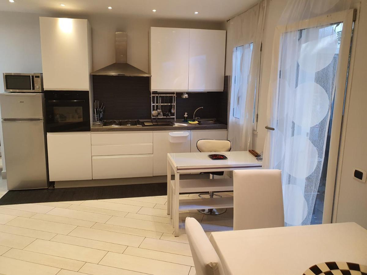 Casa Vacanza Pozzuoli Apartment Luaran gambar
