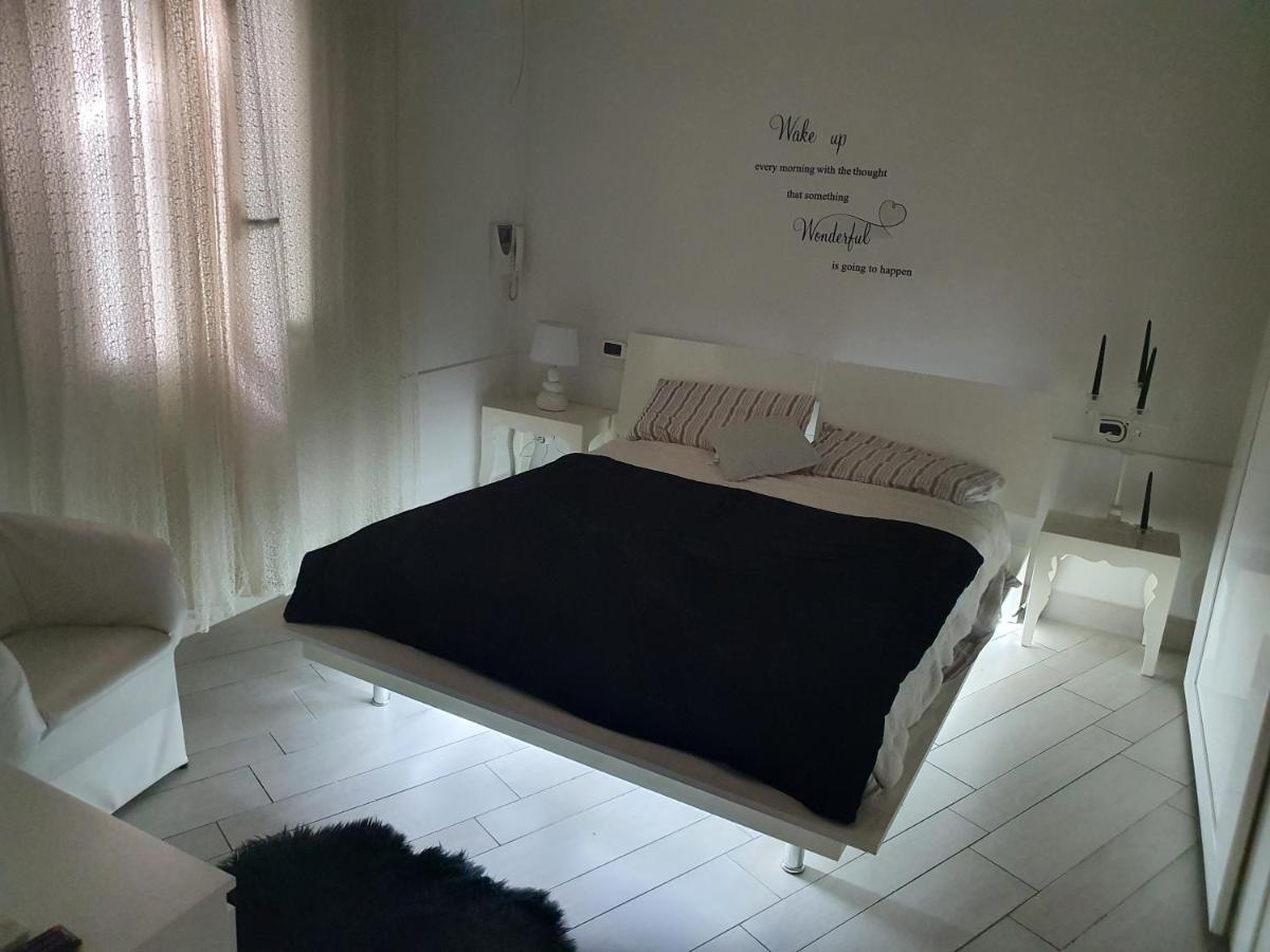 Casa Vacanza Pozzuoli Apartment Luaran gambar