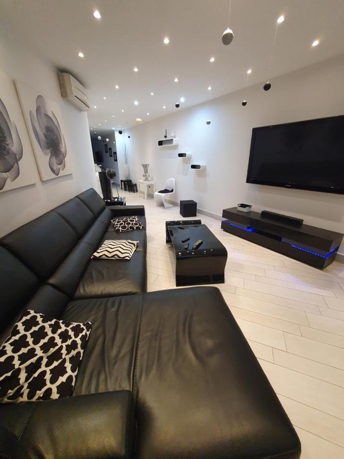 Casa Vacanza Pozzuoli Apartment Luaran gambar